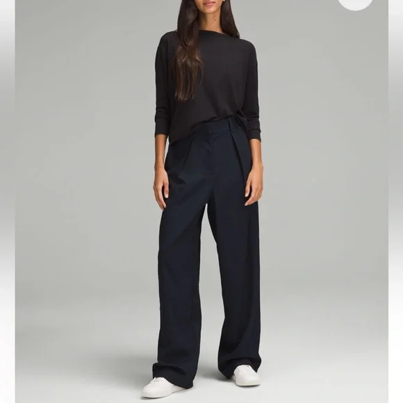 Lululemon Pleat Front High Rise Trouser - Picture 2 of 6